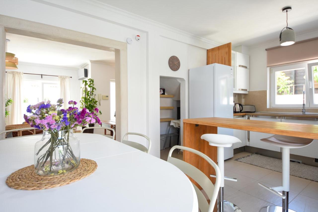 Aroeira Villa With Heated Pool By Golf Course, Beach And Lisbon Esterno foto