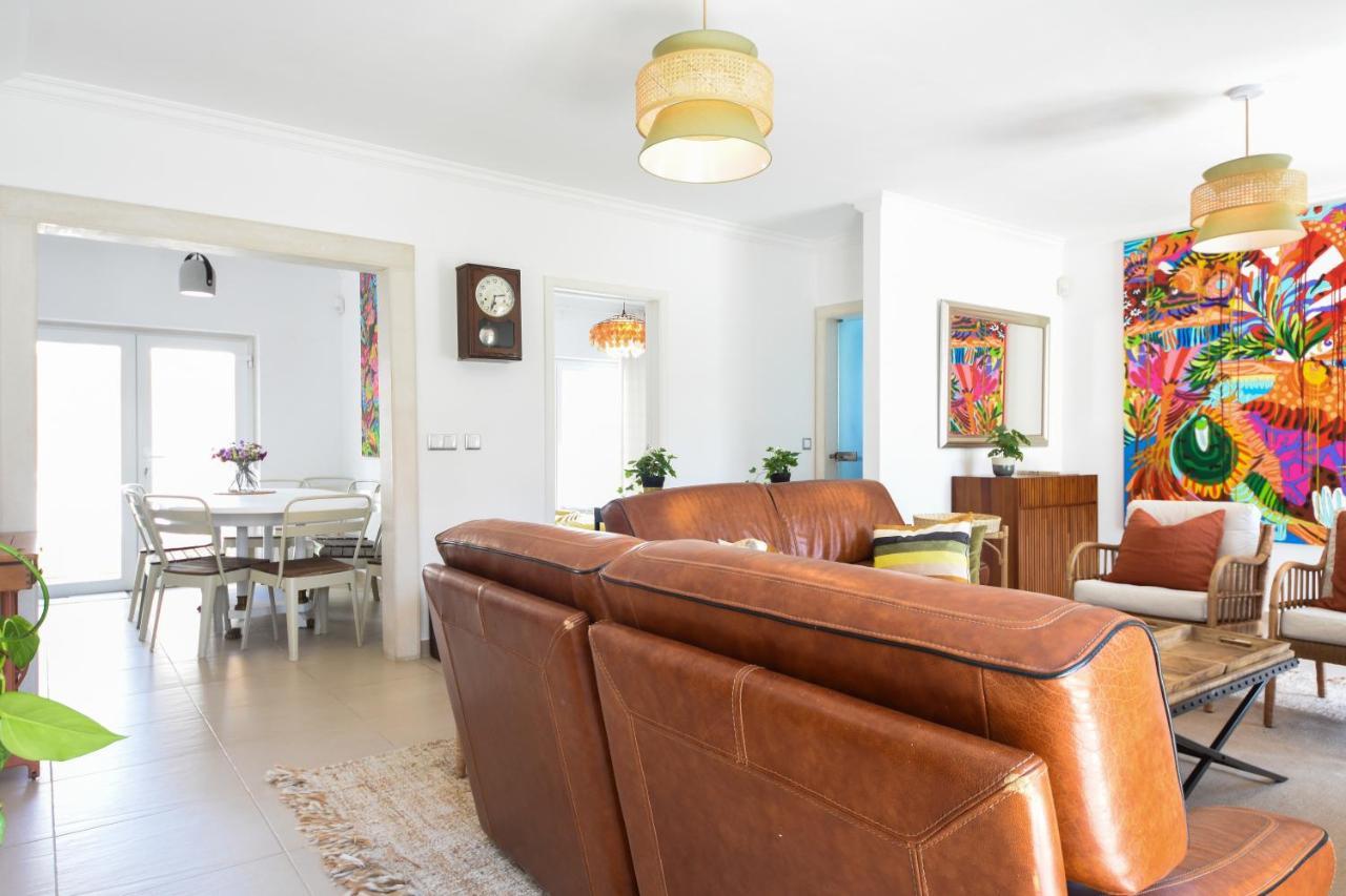Aroeira Villa With Heated Pool By Golf Course, Beach And Lisbon Esterno foto